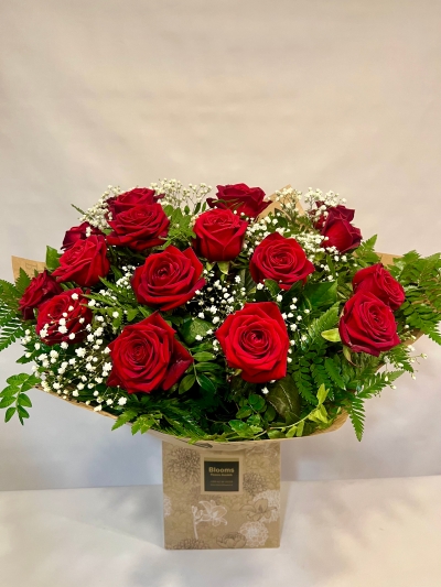 18 Red Roses