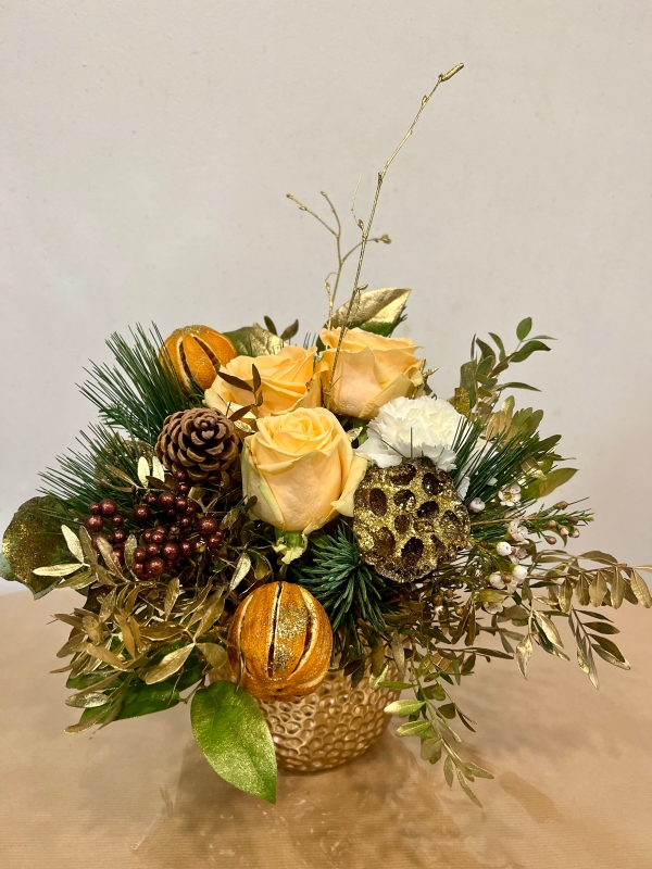 Online christmas shop flower arrangements