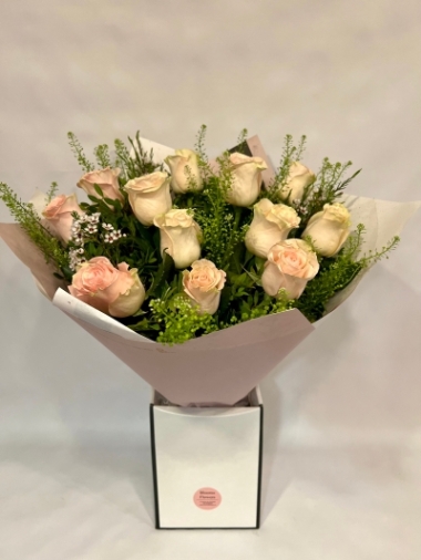 Simply Beautiful 12 Pink Rose Bouquet